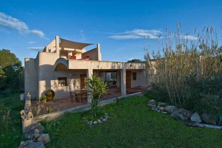 Villa pour 8 personnes, avec balcon et jardin dans Formentera
