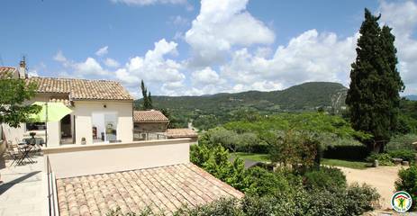 Gîte pour 4 personnes, avec jardin et piscine à Mollans-sur-Ouvèze