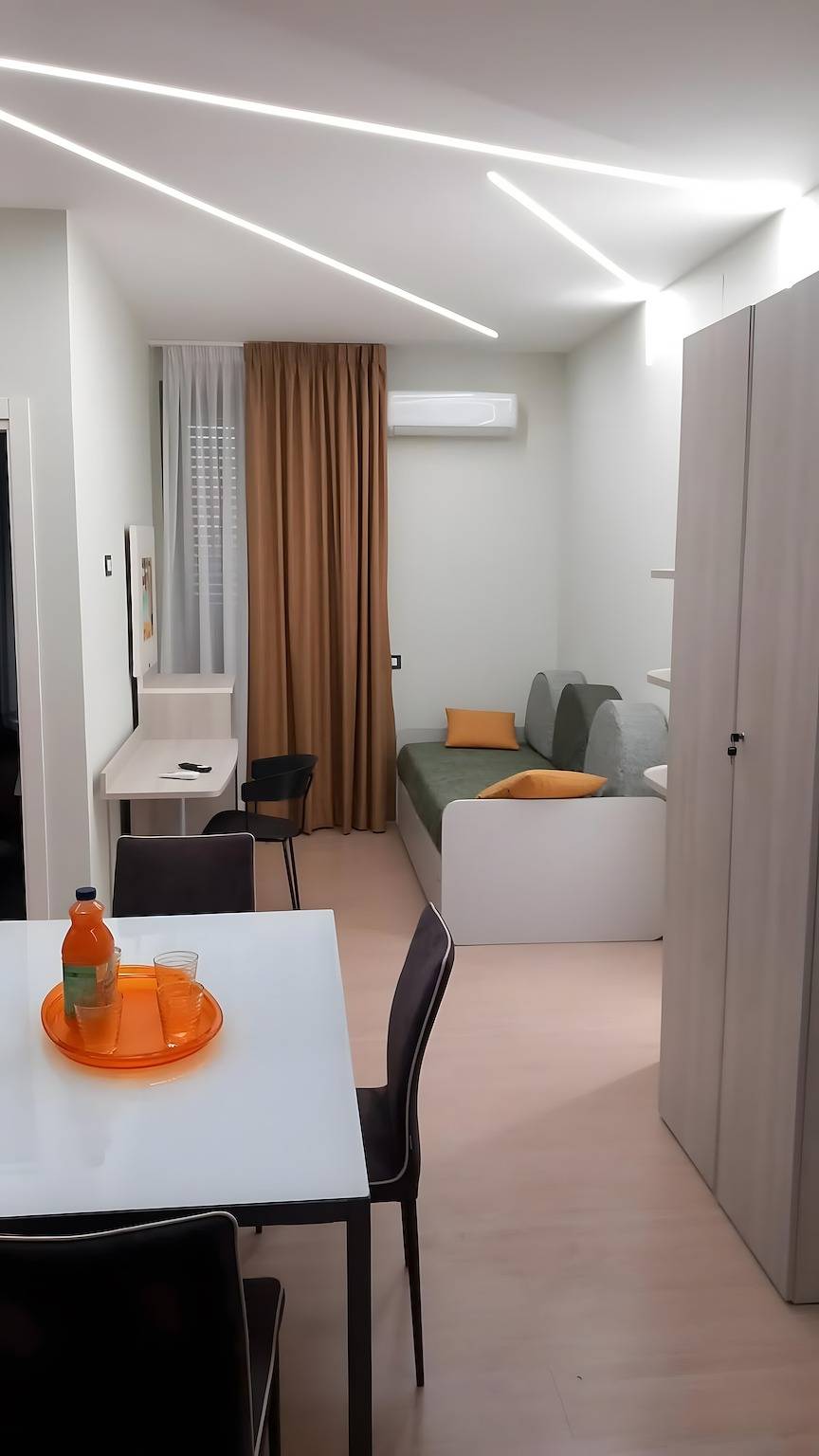 Appartamento intero, Appartamento "Sunshine" con vista mare, Wi-Fi e aria condizionata in Pimonte, Monti Lattari