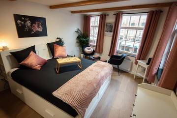 Ferienwohnung für 4 Personen, mit Ausblick in Anne Frank Haus