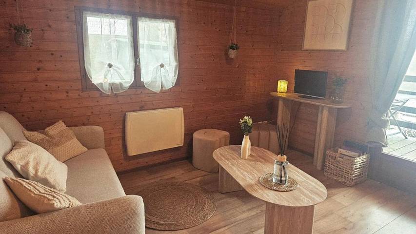 Gîte pour 5 personnes, avec terrasse ainsi que vue sur le lac et vue, animaux acceptés à Curgy - 3