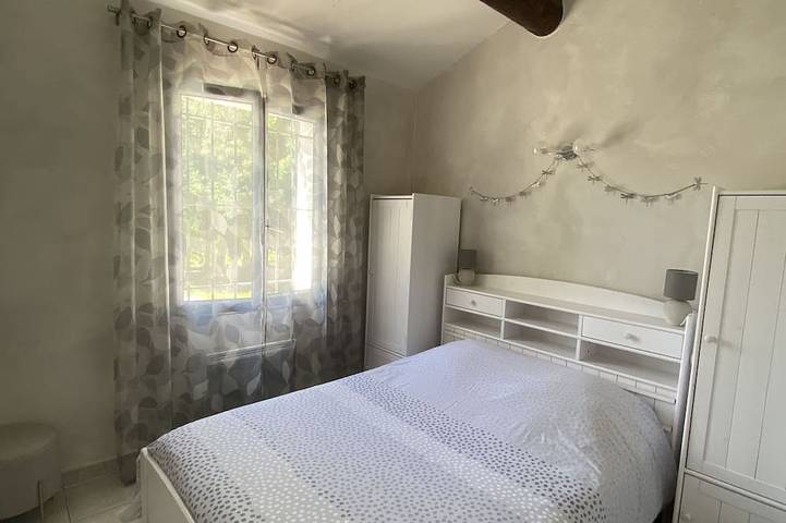 Gîte pour 2 personnes, avec jardin à Saint-Rémy-de-Provence - 2