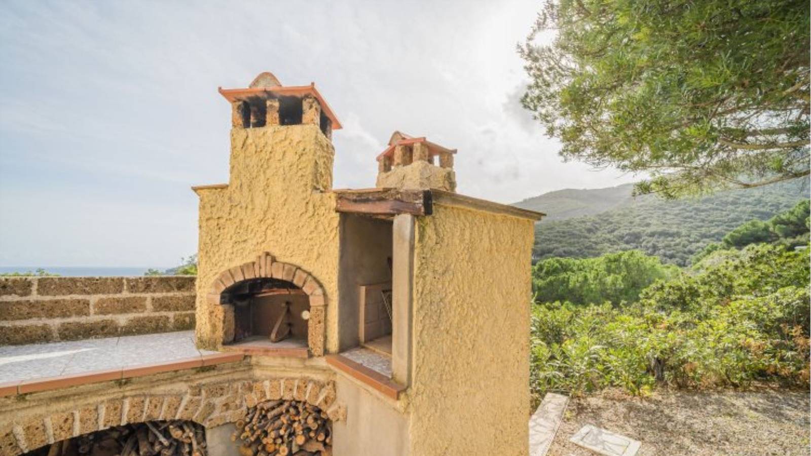 Villa für 4 Personen mit Terrasse in Naregno, Capoliveri