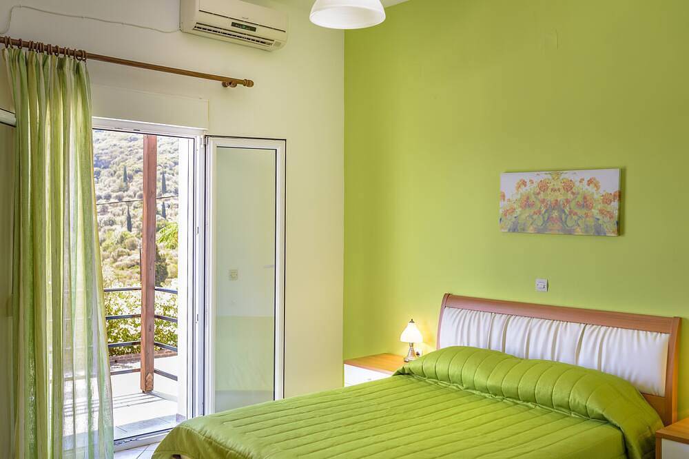 Haus mit Charakter, privates Schwimmbad, spektakuläre Aussicht in Samos