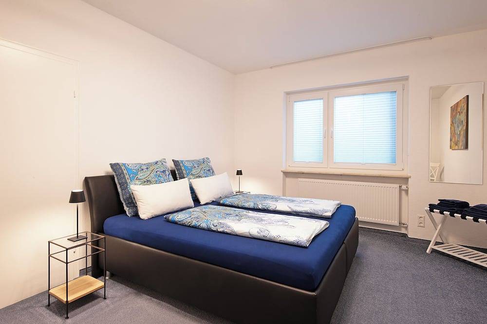 Ganze Wohnung, Urlaub am Bodensee mit direktem Seezugang, großem Garten und privatem Strand. in Nonnenhorn, Bayerisch Schwaben