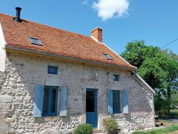 Gîte pour 5 personnes, avec jardin et terrasse, animaux acceptés dans Allier