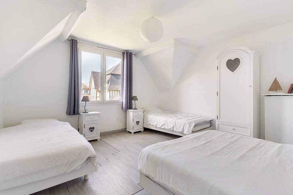 Grande villa classée 15 personnes de 200m2 proche plage et commerces in Villers-sur-Mer, Région de Lisieux