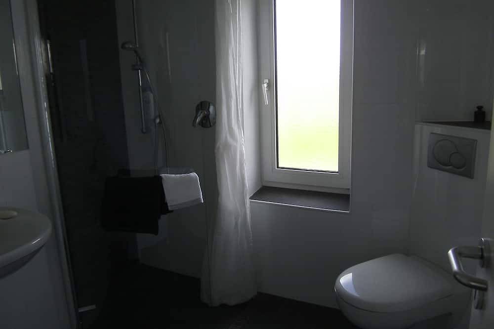 Atelierhaus in iyllischer Alleinlage in Osterhever, Eiderstedt