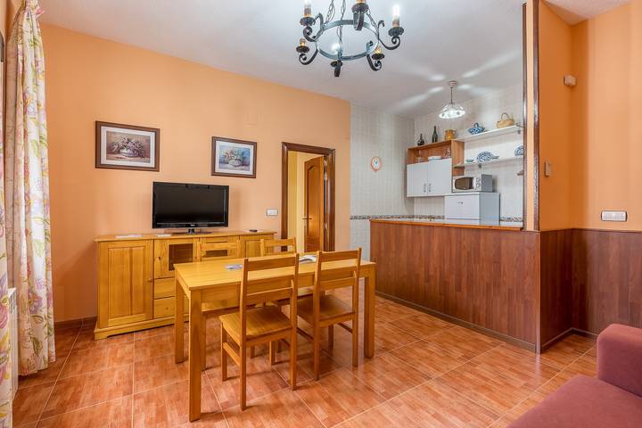 Ganze Wohnung, Ferienwohnung 'Apartamento De 2 A 4 Personas' mit Balkon und Wi-Fi in Sierra Nevada und Umgebung, Güejar Sierra
