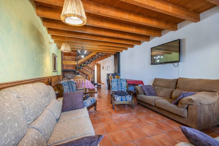 Rural House 'Cal Xavier De Segura' with Private Pool, Private Garden and Wi-Fi in Savallà del Comtat (Catalonia), Tarragona Provins