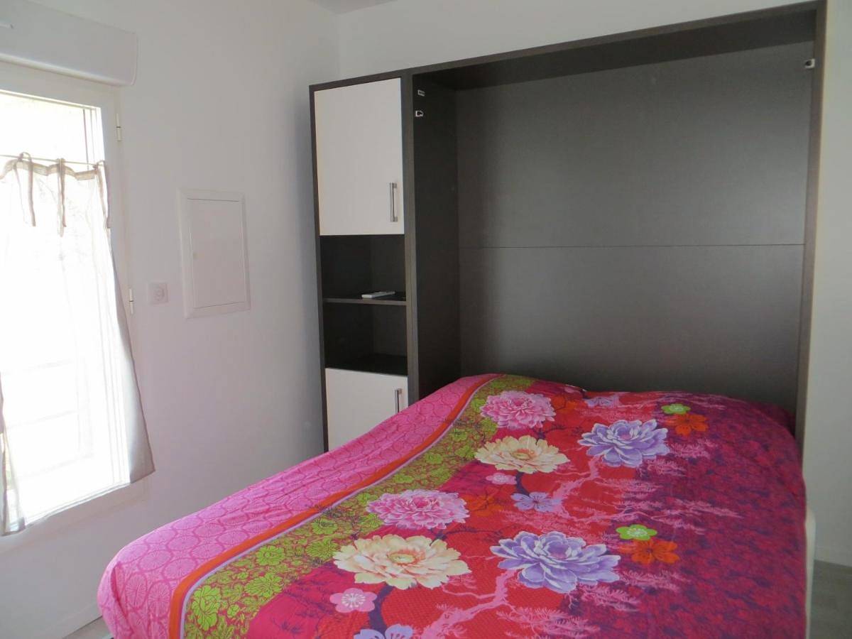 Appart’hôtel pour 2 personnes avec jardin in Junas, Côte méditerranéenne (France)