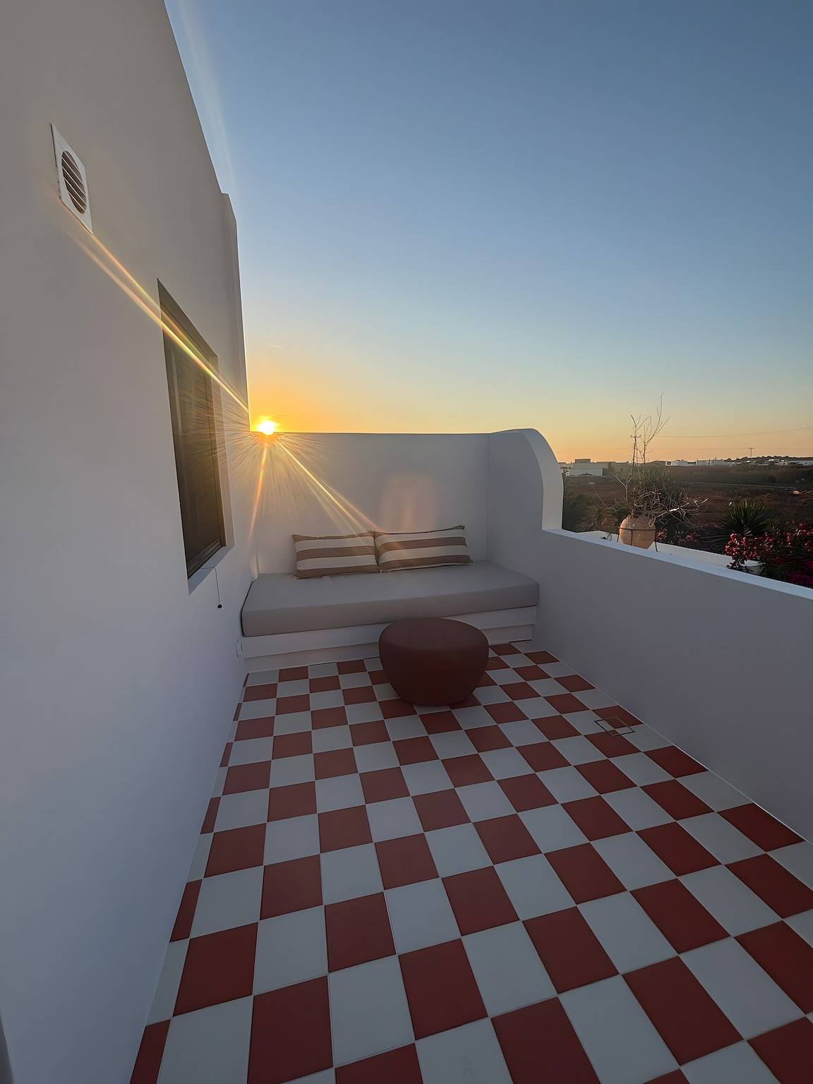 Casa 'Bluewaves Sunstone Terrace House' con jardín privado, balcón y Wi-Fi in Antiparos