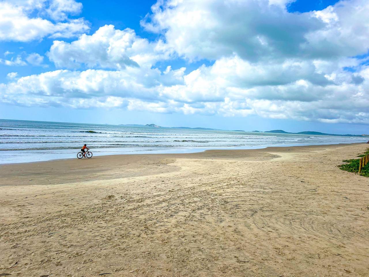 Casa a poucos metros da Praia do Coral - Cabo Frio in Unamar, Cabo Frio