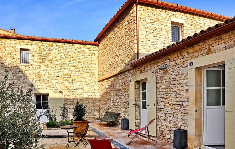 Location de vacances pour 6 personnes, avec piscine et terrasse à Issirac - 4