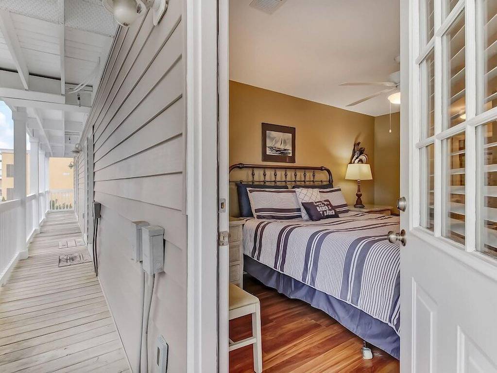 Ganze Wohnung, Ocean Views, Heated Pool Access, Steps to Beach in Tybee Island, Chatham County