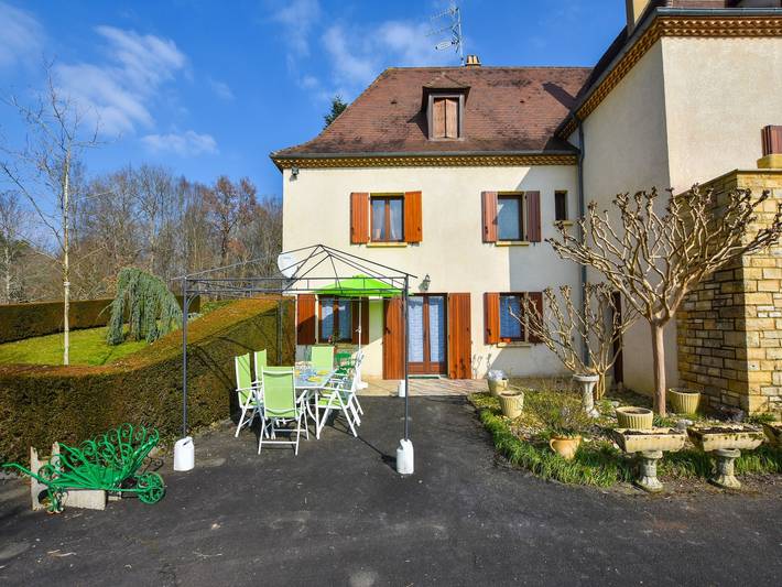 Location de vacances pour 4 personnes, avec Terrasse ainsi que Jardin et Vue à Prats-du-Périgord