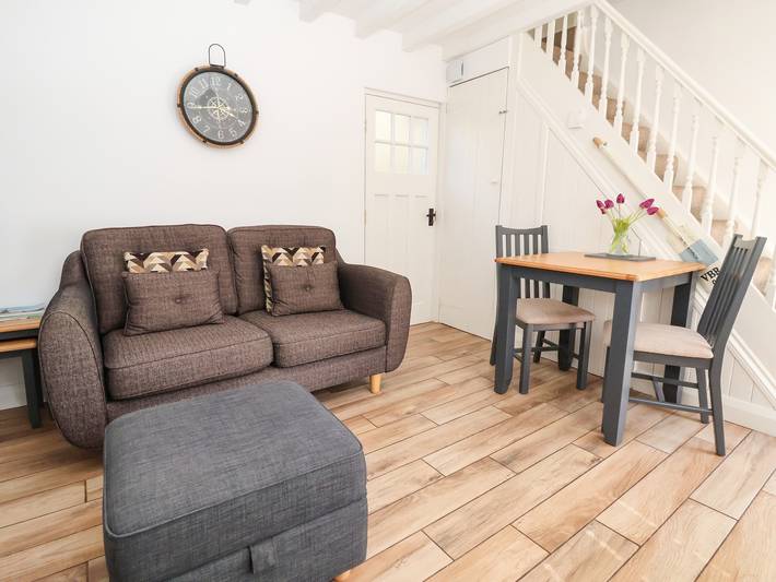 Sandy Shell Cottage in Conwy, Conwy region