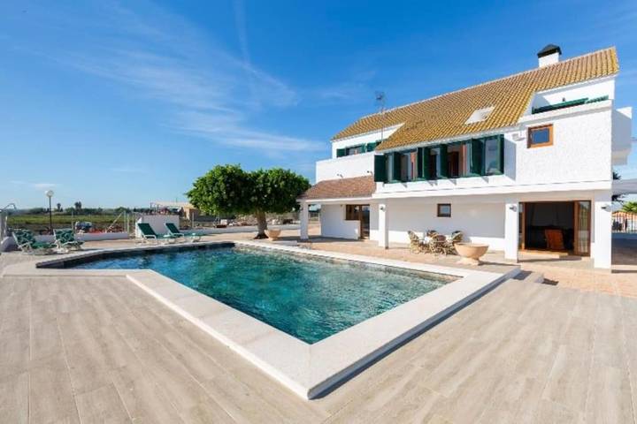 Casa rural para 15 personas, con terraza además de piscina y jardín, Se admiten mascotas en San Fulgencio - 2