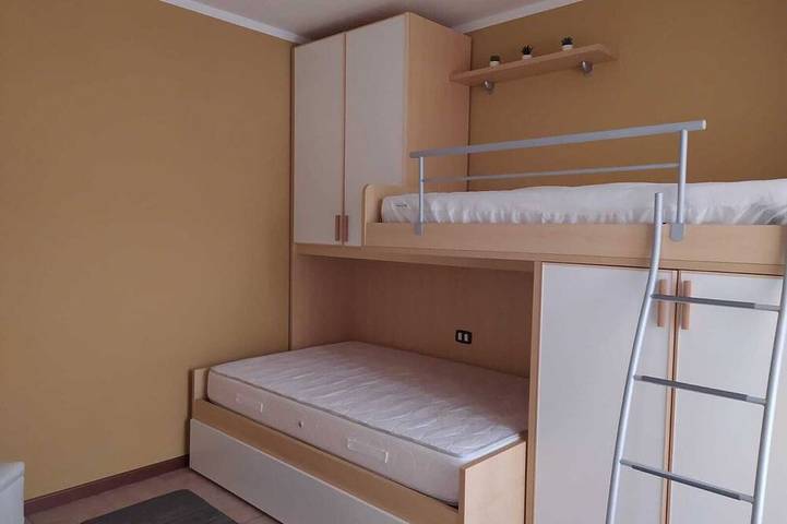 Ganze Wohnung, Casa Lago – Luxus-Ferienhaus mit Pool & Panoramablick über den Iseosee ★★★★★ in Tavernola Bergamasca, Gemeinde Tavernola Bergamasca