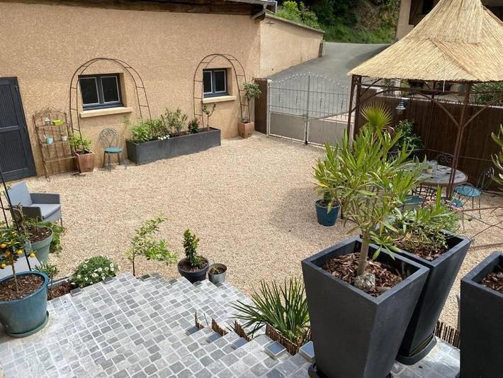 Location de vacances pour 6 personnes, avec vue et jardin, animaux acceptés à Courzieu - 4