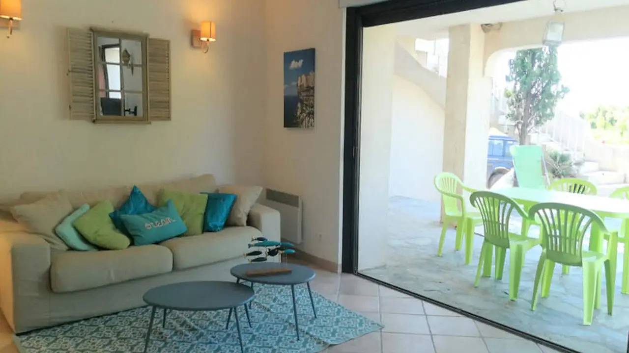 Apartamento vacacional entero, Apartamento de vacaciones para 5 personas con terraza in Coti-Chiavari, Region de Ajaccio
