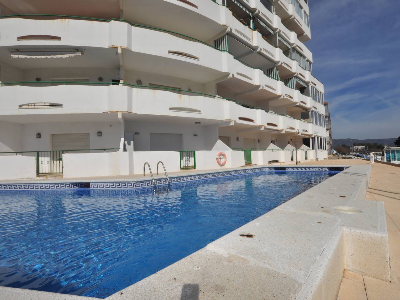 Geheel appartement, Vakantieappartement voor 6 personen met zwembad in Santa Margarida, Roses