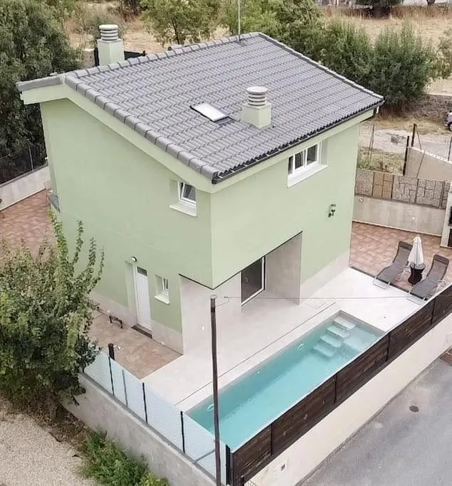 Casa de vacaciones para 2 personas, con terraza y piscina - 1