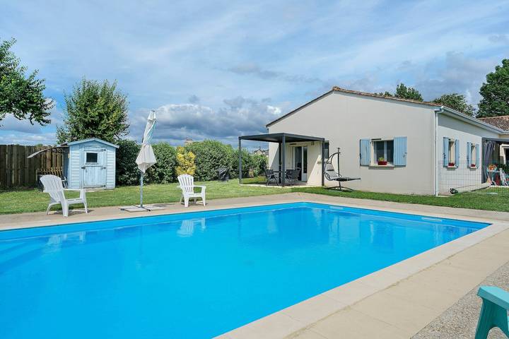 Location de vacances pour 4 personnes dans Plassac (Charente-Maritime)