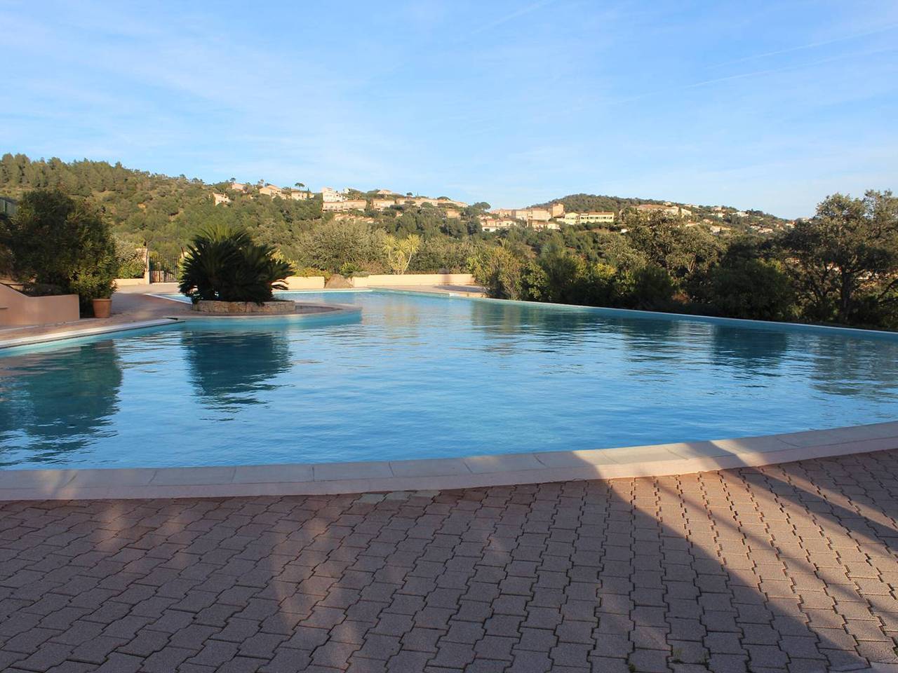 Apartment with garden, terrace, pool, and parking in Les Issambres in Roquebrune-sur-Argens, Draguignan region