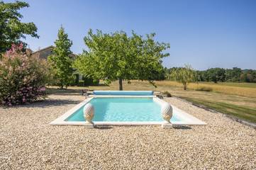 Villa for 2 People in Saint-Méard-de-Gurçon, Périgord Pourpre, Photo 1