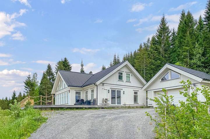 Ferienhaus für 10 Personen, mit Haustier in Nesset