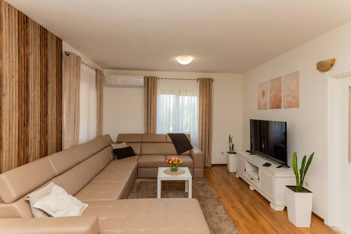Villa pour 6 personnes, avec piscine et jardin à Imotski - 4