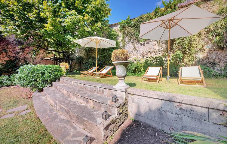 Ferienhaus für 11 Personen, mit Terrasse, mit Haustier in Burgund - 2