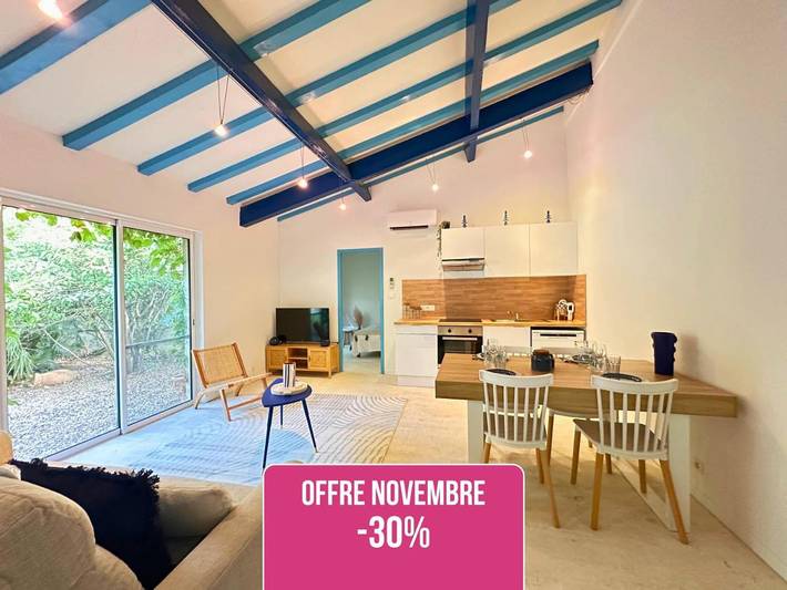 Villa pour 4 personnes, avec piscine ainsi que jacuzzi et jardin