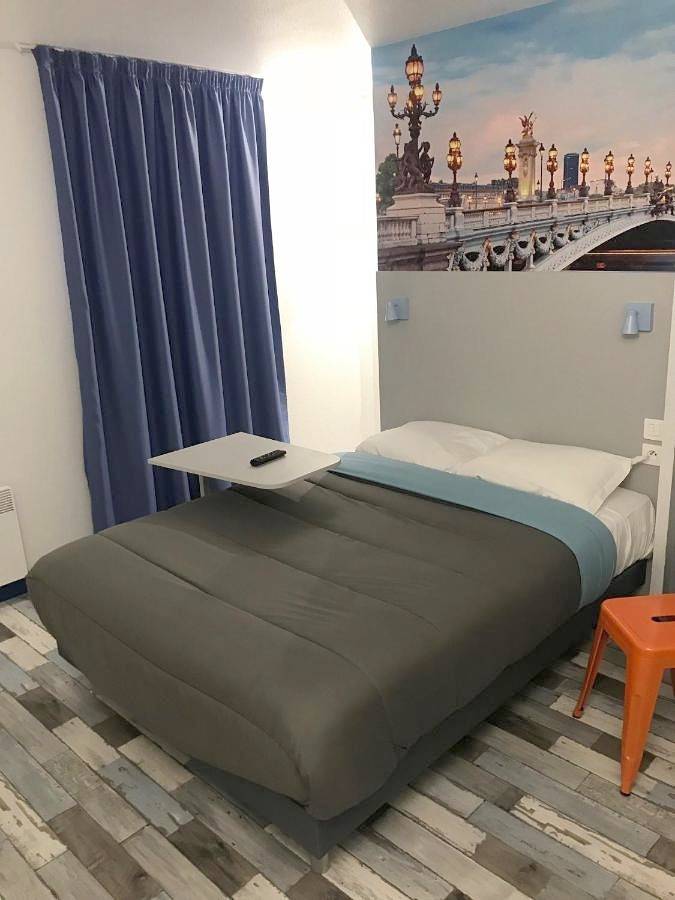 Hôtel pour 2 personnes, animaux acceptés à Les Mureaux - 2