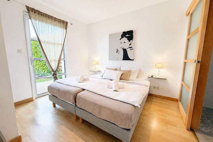 Villa avec vue mer, proche de la plage et piscine chauffée en saison in Roscoff, Ceinture Dorée