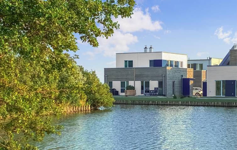 Natuurhuisje voor 4 personen, with tuin and terras as well as uitzicht op het meer aan de Waddenzee