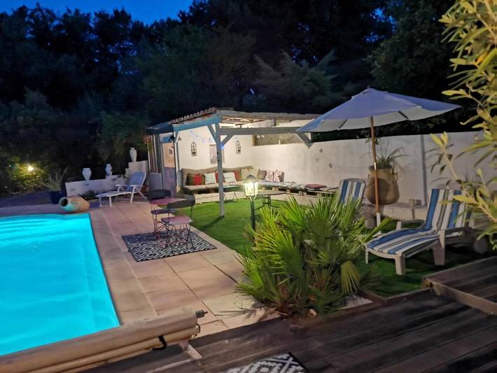 Location de vacances pour 10 personnes, avec vue ainsi que piscine et jardin à Magalas - 3