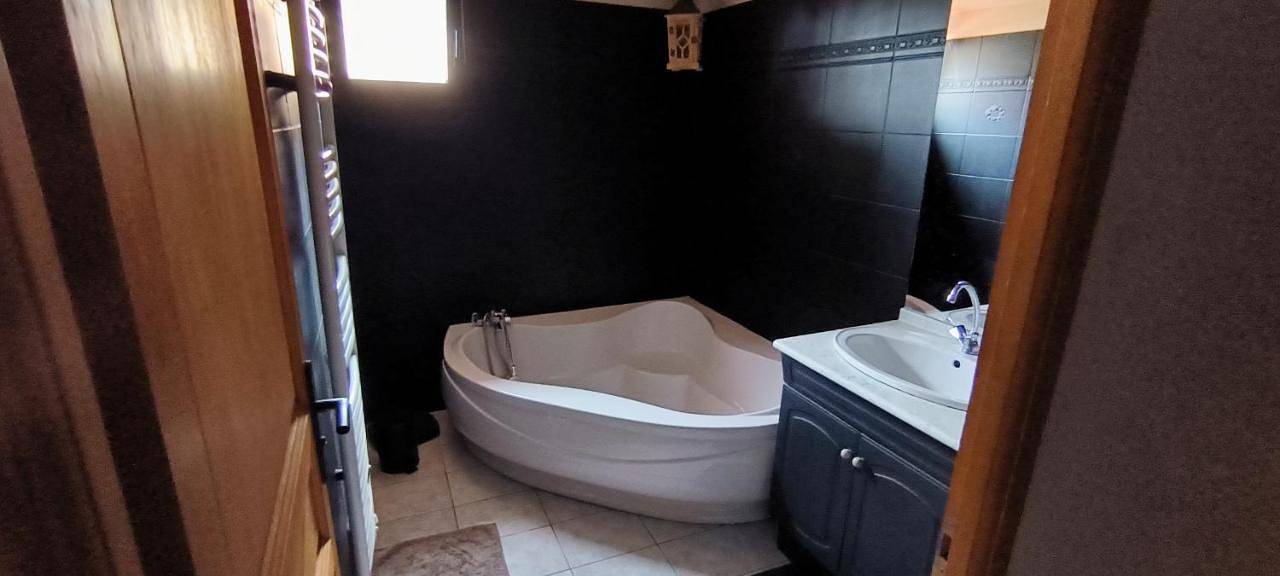 Three-Bedroom House in Port Marianne, Montpellier