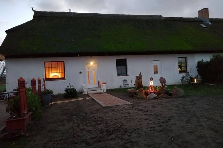 Ferienwohnung für 4 Personen, mit Garten und Terrasse in Klein Bünzow