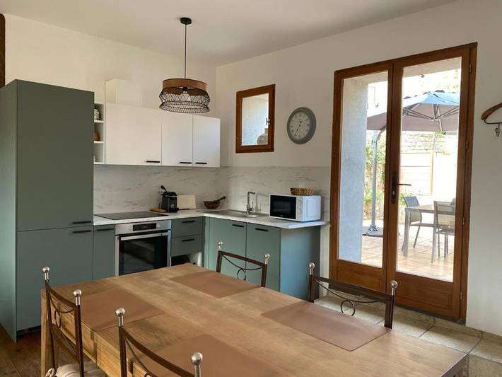 Location de vacances pour 6 personnes, avec vue et terrasse, animaux acceptés à Villesèque-des-Corbières - 3