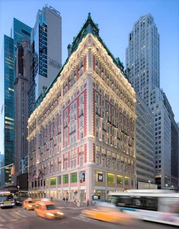 Endless New York Fun, Great for Family! Pets Allowed, Walk to Rockefeller Center in Manhattan, New York