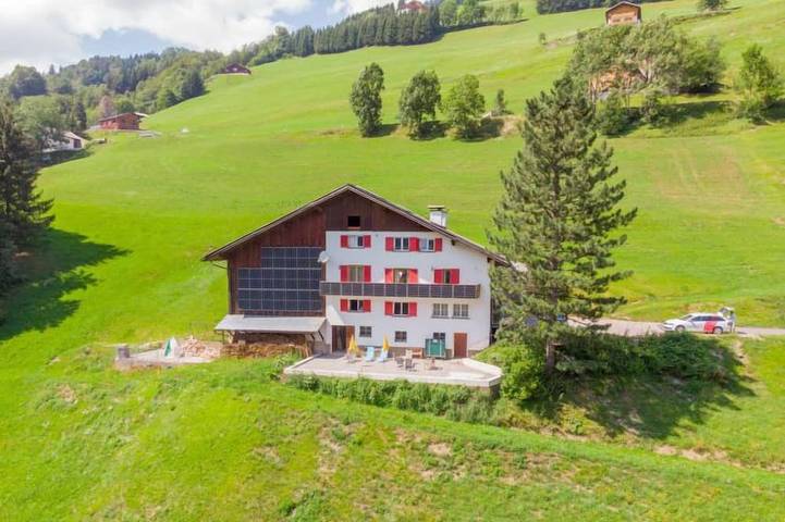 Ferienwohnung für 4 Personen, mit Garten in Blons