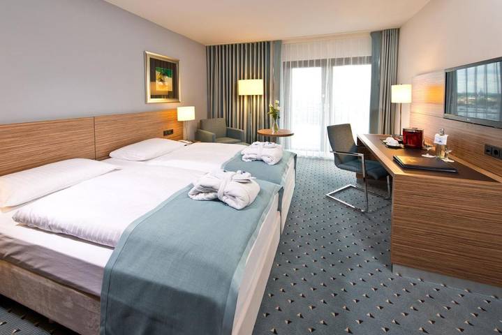 Hôtel pour 2 personnes, avec piscine ainsi que sauna et balcon à Darmstadt - 4