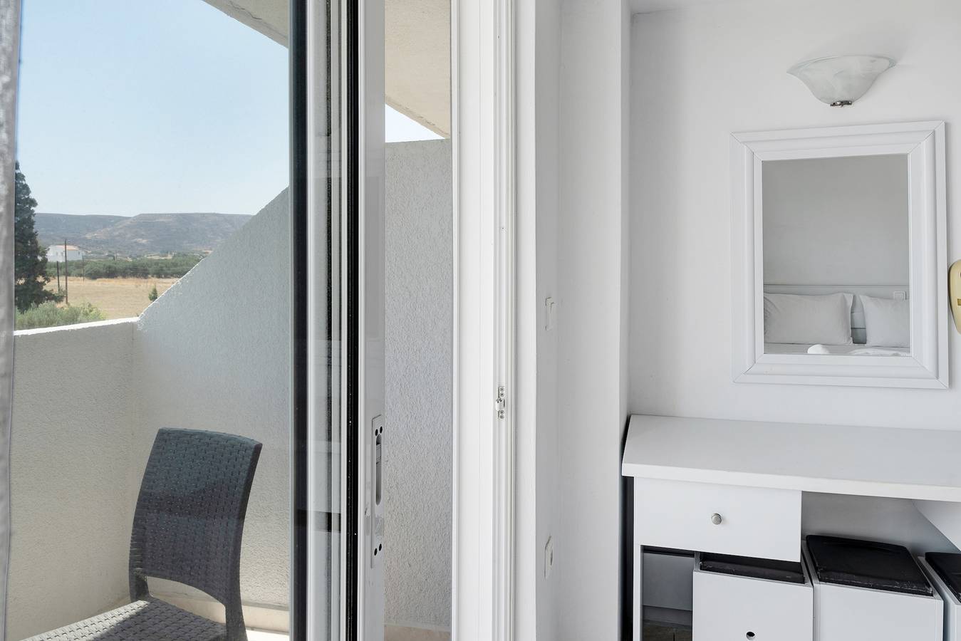 Gehele studio, Appartement 'Evripides Family One -bedroom 2' met Gedeeld Zwembad, Gedeelde Tuin en Airconditioning in Kos