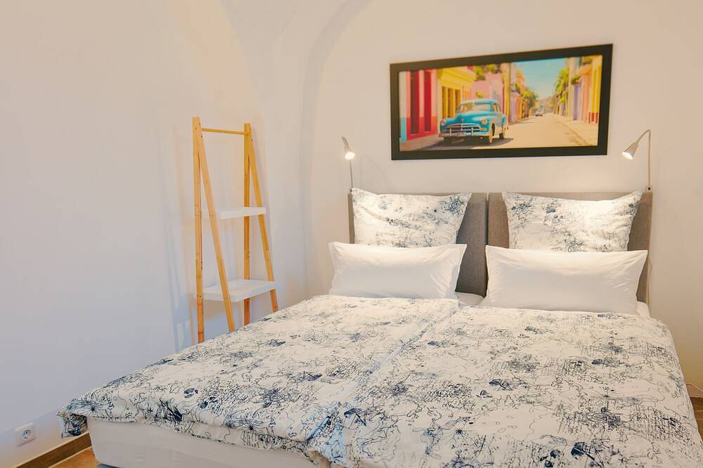 Ganze Wohnung, Denkmal-Wohnung mit 2 Schlafzimmern in Bamberg, Fränkisches Weinland