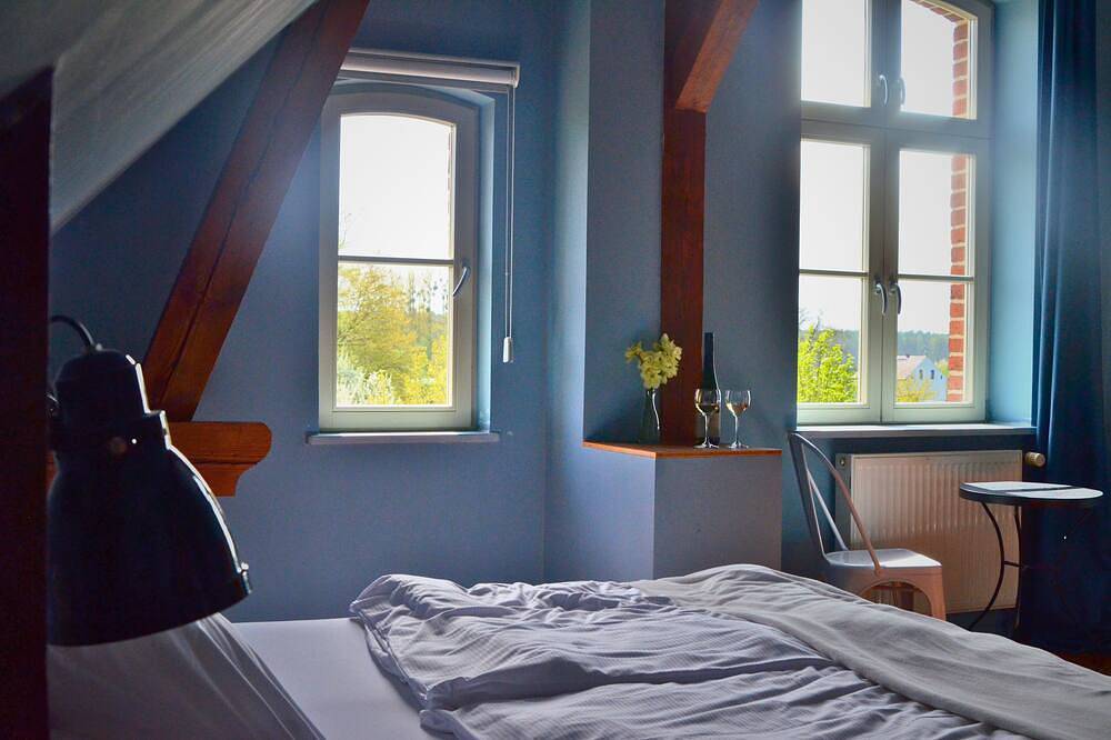 Doppelzimmer im Gasthaus am Finowkanal (ehemalige Schule von 1875). in Zerpenschleuse, Wandlitz