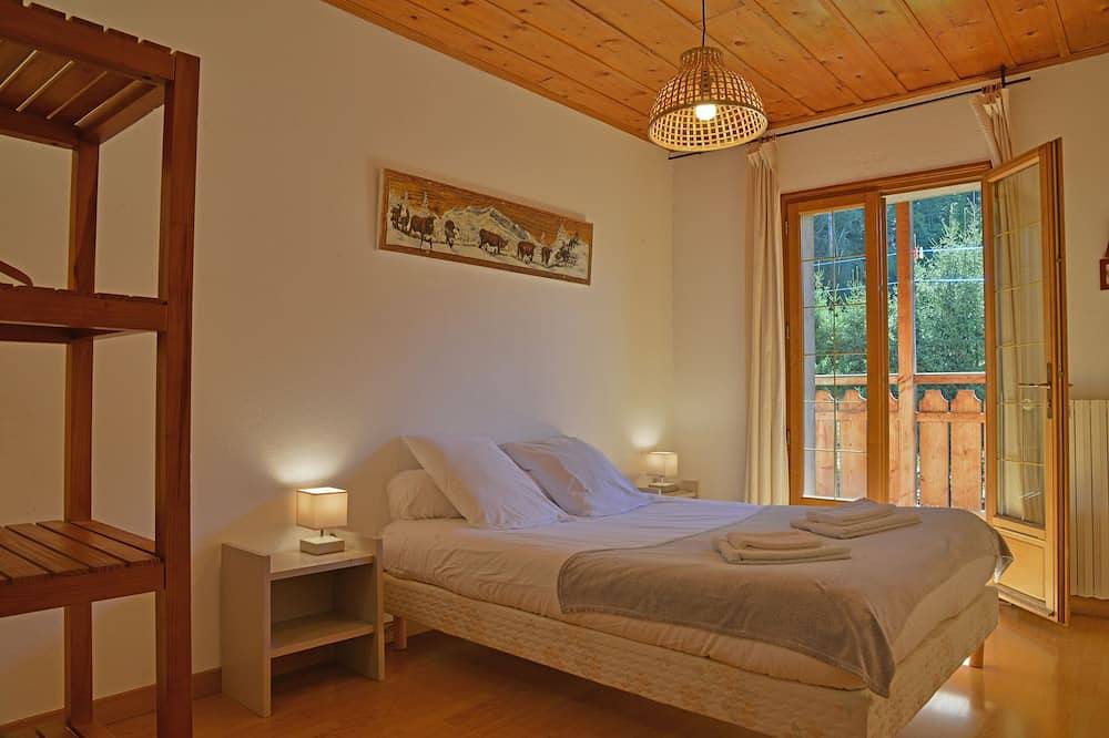 Ganze Wohnung, Wohnung in traditionellem Haus 100 m Skibus Montriond Morzine Avoriaz in Montriond, Les Portes du Soleil