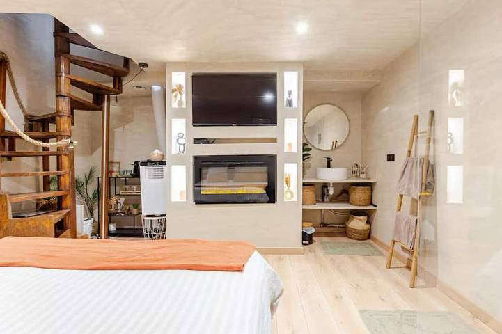 Ganze Wohnung, Jaccuzzi Sauna Private Spa Paris in Montrouge, Hauts-de-Seine