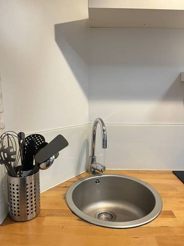 Loft for 4 Guests in 10th Arrondissement, Paris, Picture 3